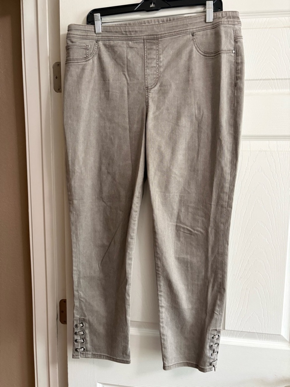 Chico's jeans perfect stretch girlfriend slim leg ankle tan women's size 2 (12)